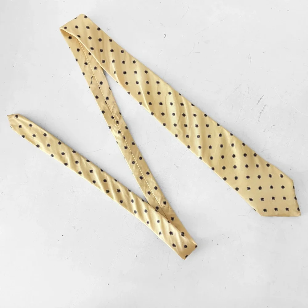 Christian Dior Mens Silk Tie Yellow Medallion Geometric‎ Pattern Made in USA